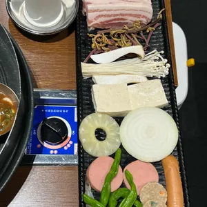 쌍동리 솥뚜껑 삼겹살 사진 1