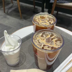폴바셋 사진
