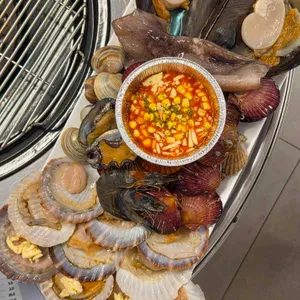 갯벌의 조개 사진