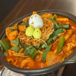 둥지닭볶음탕 사진 1