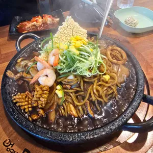 엄마는돌짜장 사진 1