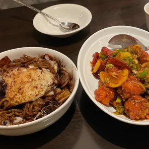 홍명 대표 사진