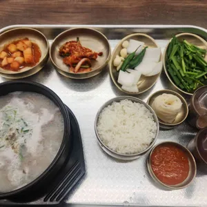 동합국밥 사진 1