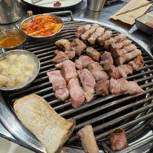 육원당 대표 사진