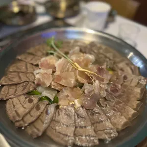 육수정 대표 사진