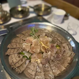 육수정 대표 사진