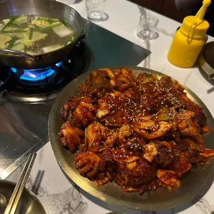 육수정 사진