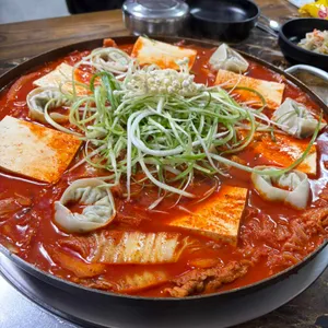 이정희차돌박이김치두루치기 대표 사진
