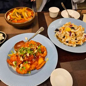 메이탄 대표 사진