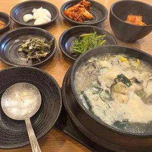 장수굴국밥 대표 사진