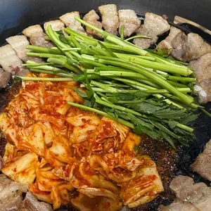 무쇠김치삼겹 대표 사진