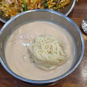 하가원 대표 사진