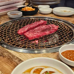한우드소 대표 사진