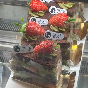 베이커리카페 공간 리뷰 사진