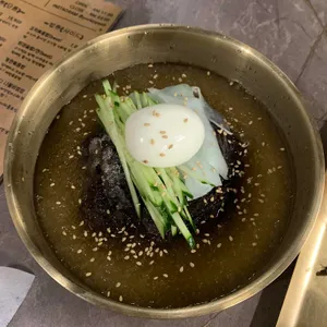 육쁘다 대표 사진