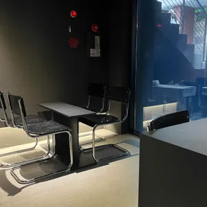 잘루 대표 사진