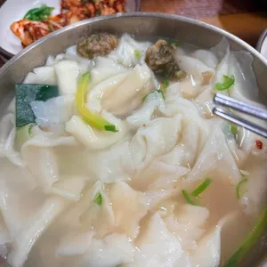 항아리엄마손팥해물칼국수 대표 사진