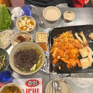 신먹방 털보네생고기 대표 사진