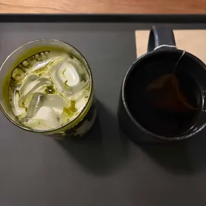 엘레멘츠 대표 사진