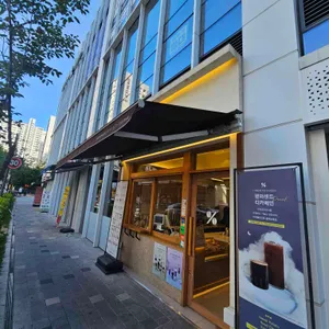 텐퍼센트커피 대표 사진