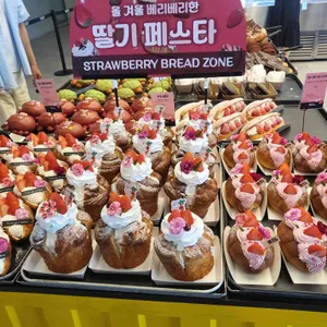 피아크 대표 사진