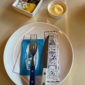 플롭 연남 대표 사진