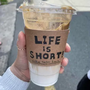 커피 샬롱 루이 대표 사진