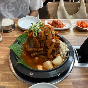 청년감자탕 대표 사진
