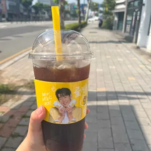메가커피 대표 사진