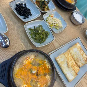 맷돌로만 대표 사진