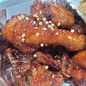 교촌치킨 사진