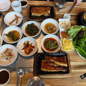 저수지민물장어집 사진
