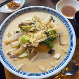 만강홍 대표 사진
