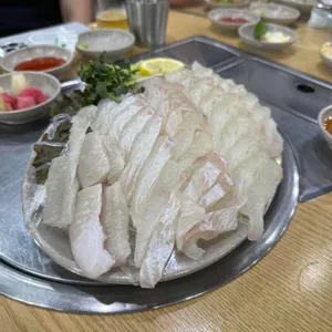 어사출또 대표 사진