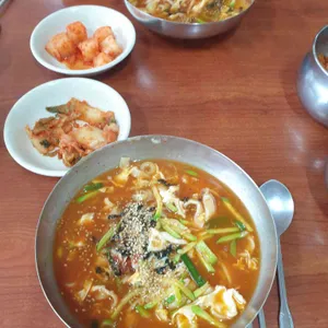 금천칼국수 대표 사진
