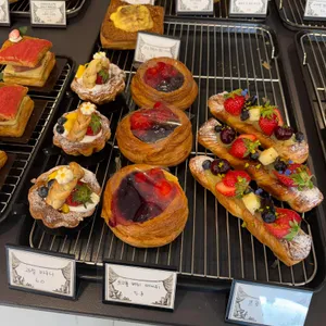 카페 인터뷰 체크메이트 대표 사진