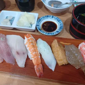 김윤스시 대표 사진