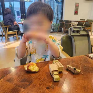 리퍼블릭 대표 사진
