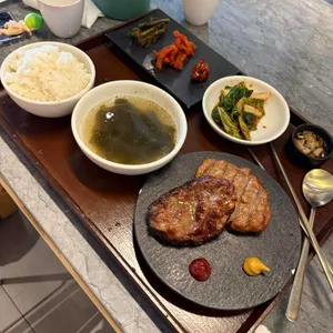 수테 대표 사진