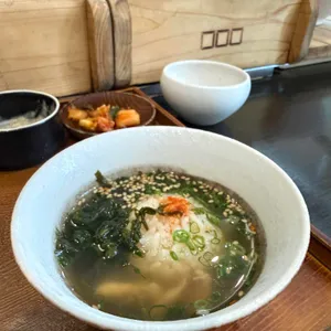머무를 정 세이로무시 대표 사진