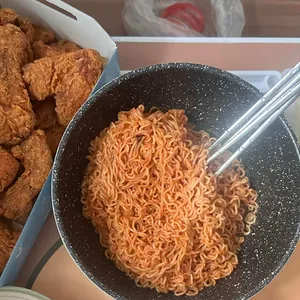 자담치킨 사진