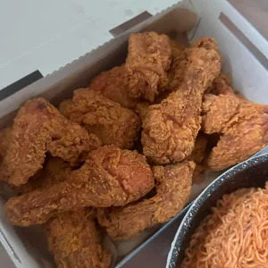 자담치킨 사진