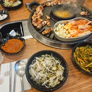 미친생고기 대표 사진