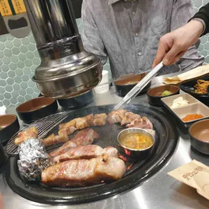 고기는 구이역 대표 사진