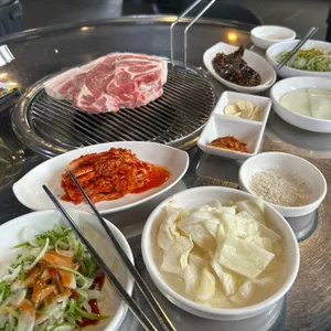 돈사돈 대표 사진
