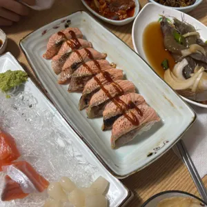 알래스카에서 온 연어가 맛있는 집 대표 사진