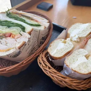 쉬즈베이글 대표 사진