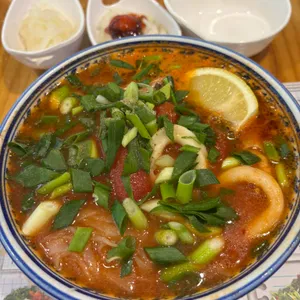 르 번미 대표 사진