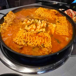고기반햄반김치찌개 대표 사진
