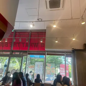 왓더버거 대표 사진